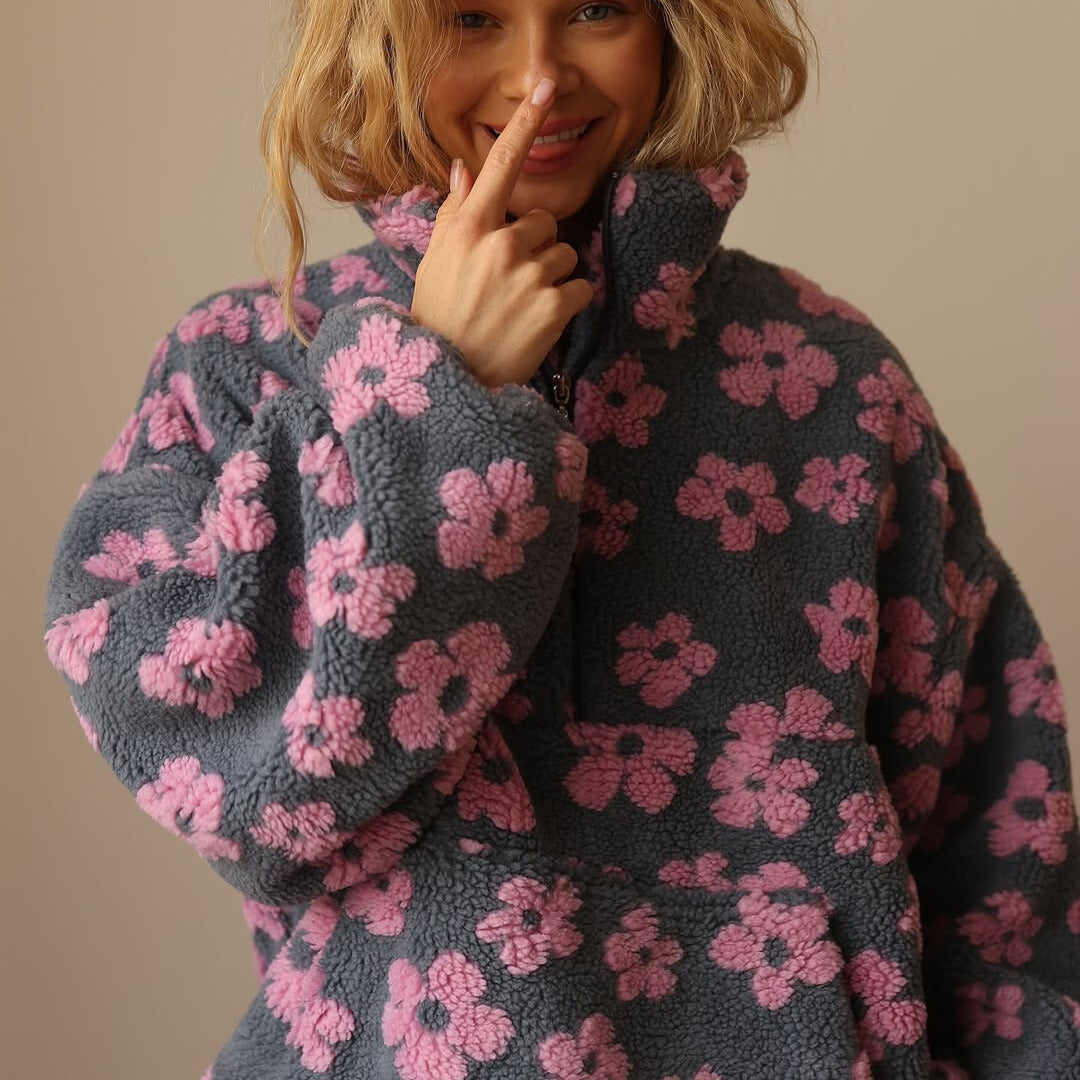 Aveline Petal Fleece Women's Pullover